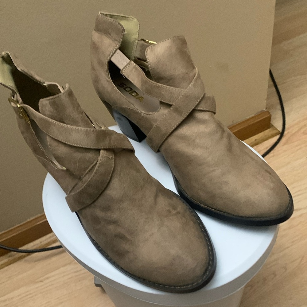 Brand New Soda suede beige bootie size 11